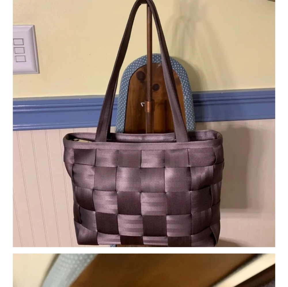 Harvey's purse